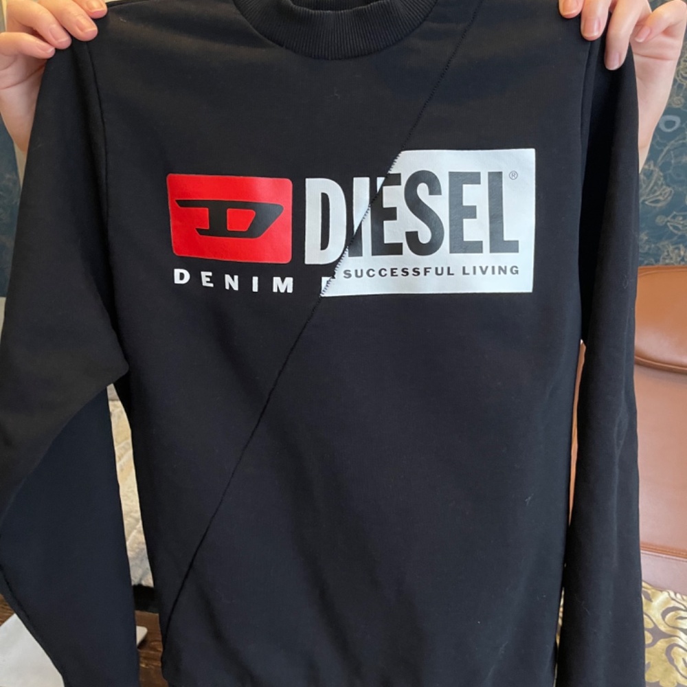 Diesel - Picture 2 of 5